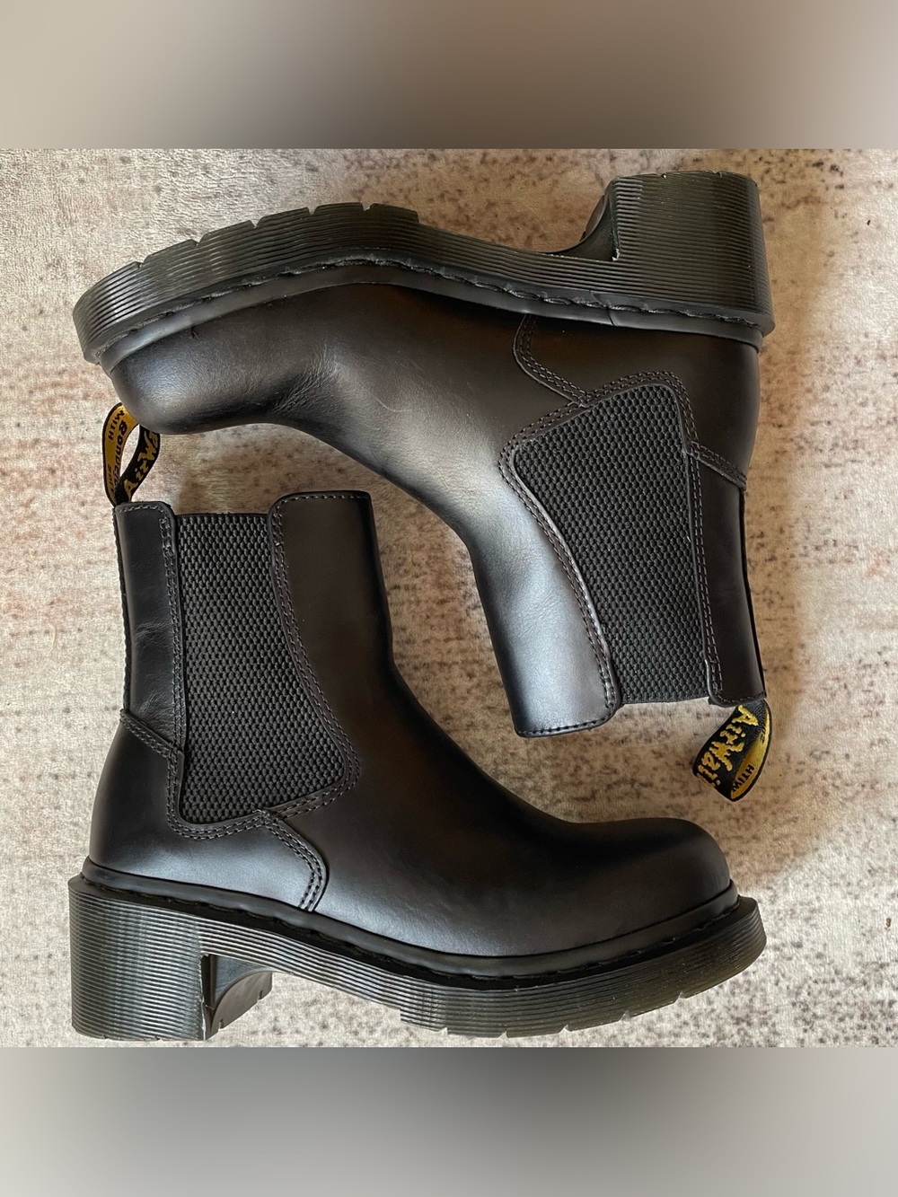 Dr. Martens Black Alderstone Chelsea Ankle Boots size 6